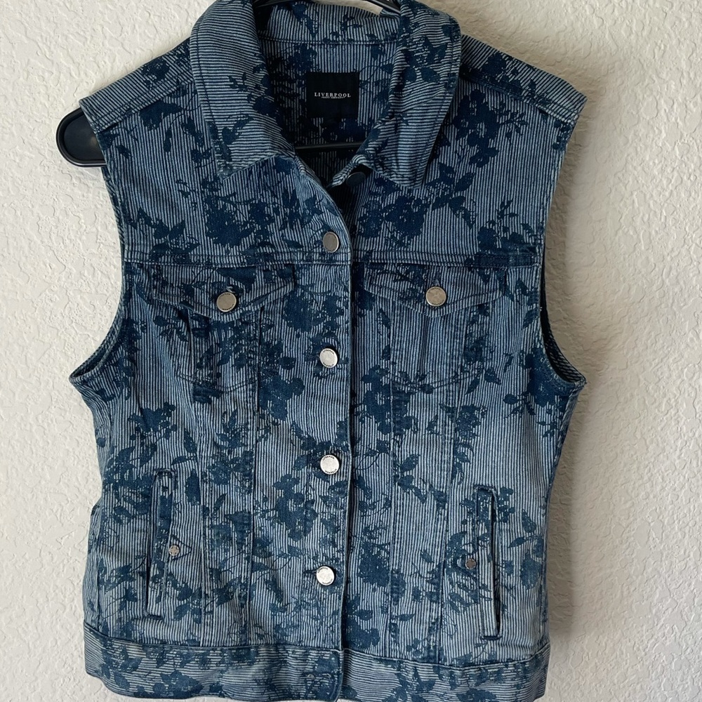 Floral Denim Vest!!